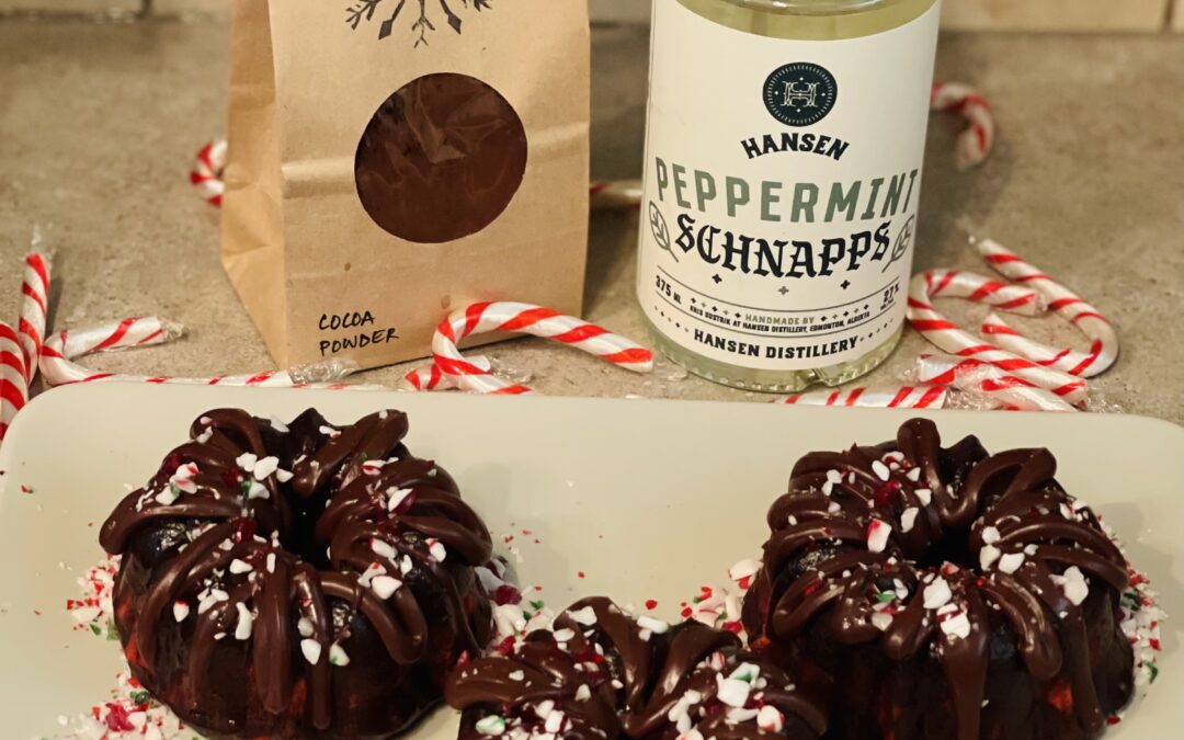 Chocolate Peppermint Bundt Cakes | Recipe from @boozybaker_yeg